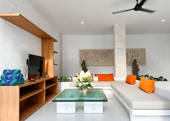 Apple & Apartments, Close To Canggu & Seminyak 4*