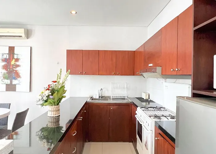 Apple & Apartments, Close To Canggu & Seminyak Holiday park Kerobokan (Bali)