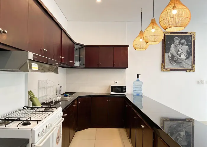 Apple & Apartments, Close To Canggu & Seminyak Kerobokan (Bali)