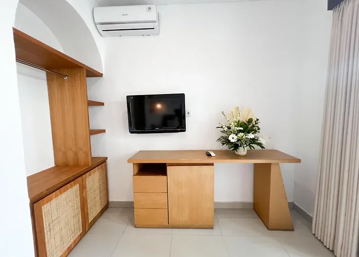 Apple & Apartments, Close To Canggu & Seminyak Kerobokan (Bali)