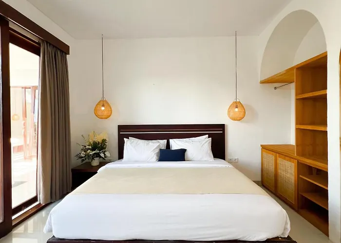 Apple & Apartments, Close To Canggu & Seminyak 4*