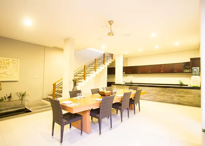 Apple & Apartments, Close To Canggu & Seminyak Kerobokan (Bali)