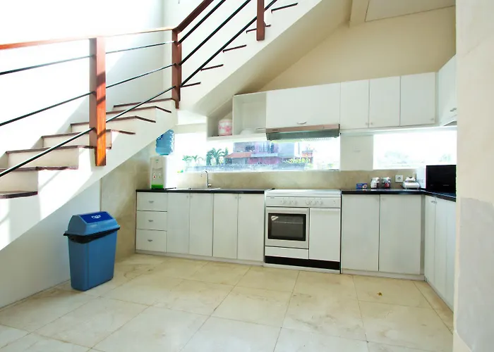 Apple & Apartments, Close To Canggu & Seminyak Holiday park Kerobokan (Bali)