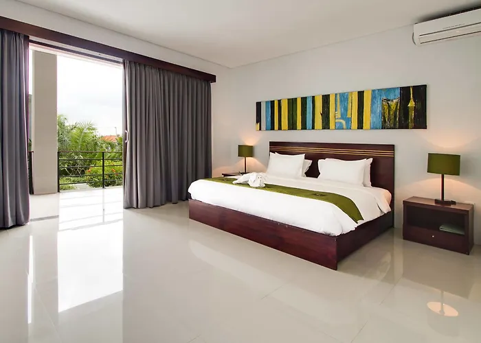 Apple & Apartments, Close To Canggu & Seminyak